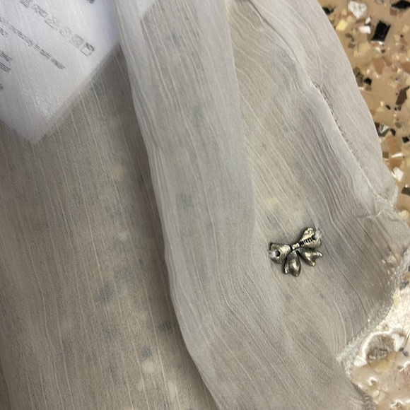 NWT Fox Petite sheer top 5️⃣5️⃣5️⃣ - Picture 3 of 4